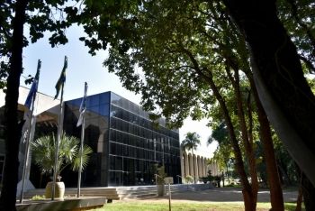 Sess&otilde;es virtuais do TCE-MS t&ecirc;m 50 processos julgados nesta semana