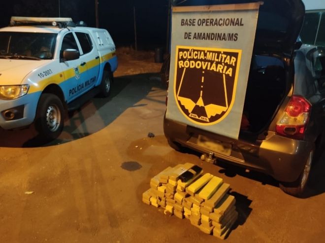 Casal é detido com entorpecente a caminho do Paraná