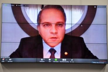 Deputado pede isenção tributária para a compra de armas e munições