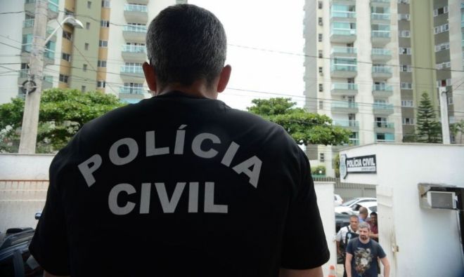 Suspeitos em envolvimento com milícia são alvos de operação  