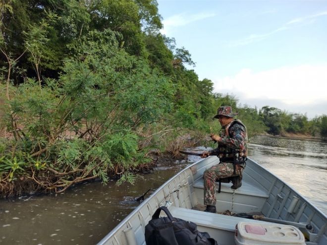 Polícia Militar Ambiental fiscaliza o rio da Prata e Formoso