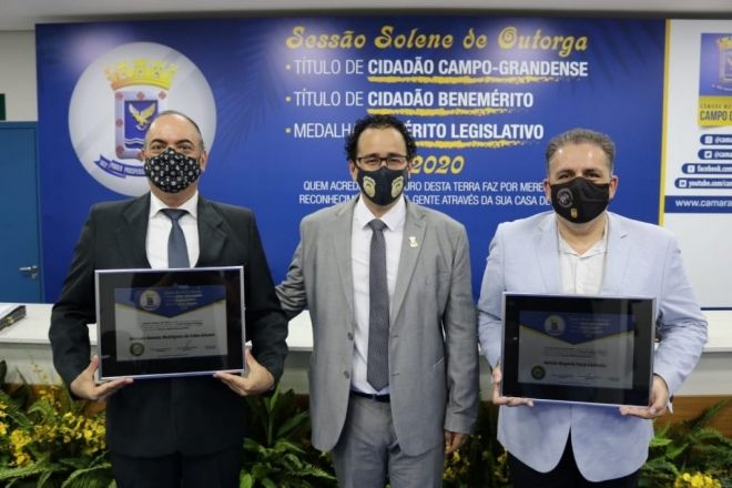 Delegados são agraciados com o “Título de Cidadão Campo-grandense”