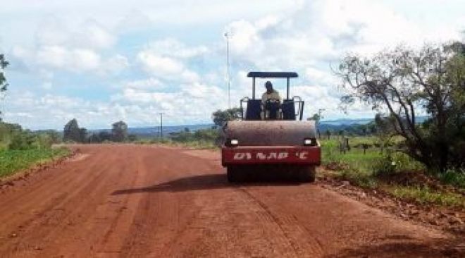 Vias de escoamento são recuperadas em sete municípios