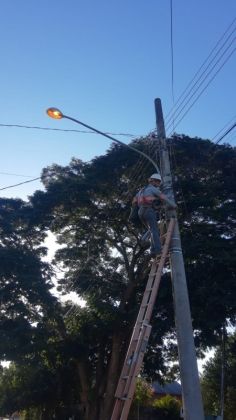 Prefeitura inicia manutenção na iluminação pública da cidade