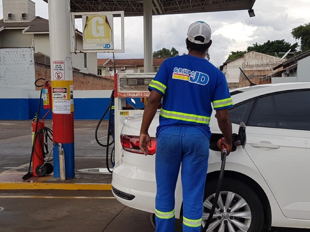 Motoristas buscam gasolina barata em Campo Grande
