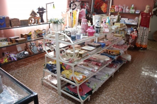 Artesãos da Economia Solidária promovem feira para o Dia Mães