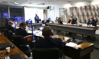 Mayra Pinheiro diz que nunca foi orientada a defender uso da cloroquina