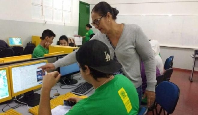 Volta às aulas: Retorno da Rede Estadual seguirá a classificação do Prosseguir