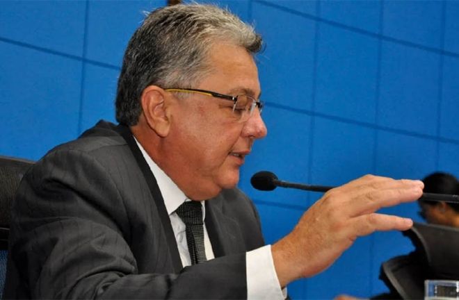 ColunaMarcoEus&eacute;bio