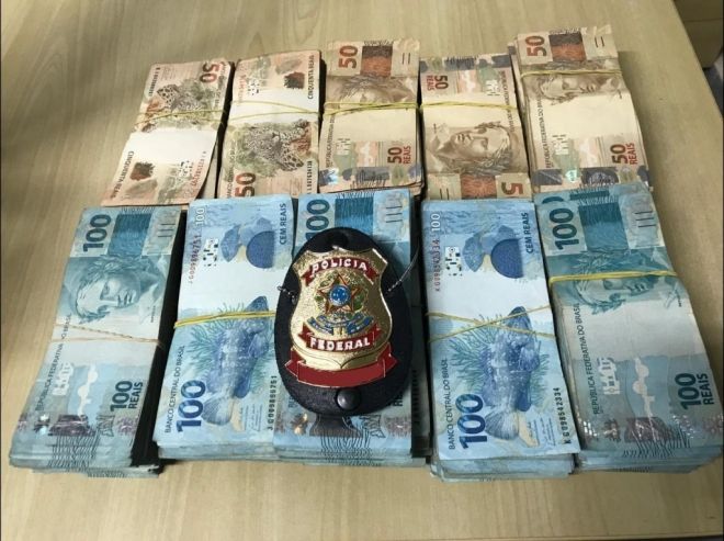 Polícia Federal em Corumbá apreende R$ 212 mil