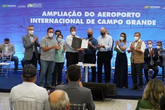 Deputados participam de entrega da reforma do Aeroporto de Campo Grande