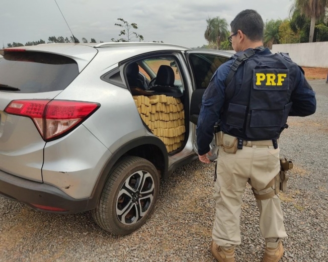 Traficantes s&atilde;o presos pela PRF com carga destinada a Capital 