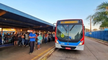 Terminal de ônibus 