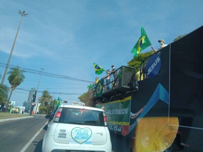 Sem desfile, 7 de setembro é marcado por manifestações 