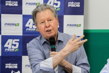 Ex-senador Arthur Virgílio descarta desistir das prévias do PSDB