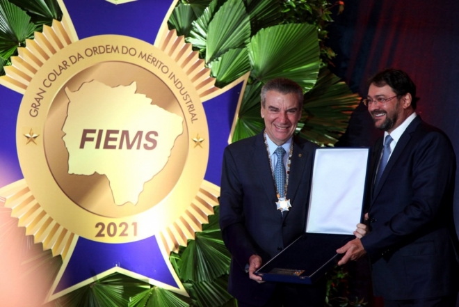 Presidente da Alems é homenageado pela Indústria de MS