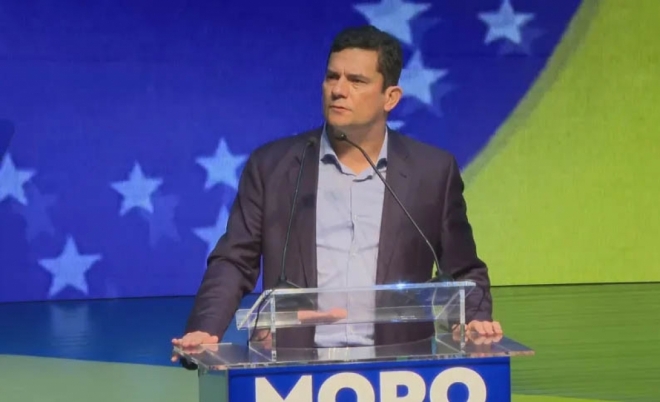 ColunaMarcoEus&eacute;bio