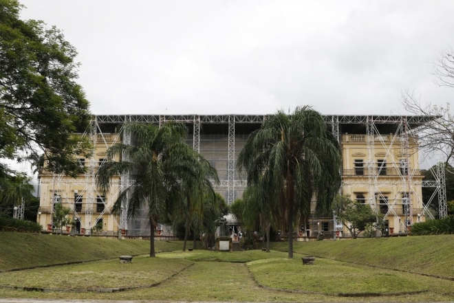 Museu Nacional começa restauração das fachadas e telhados