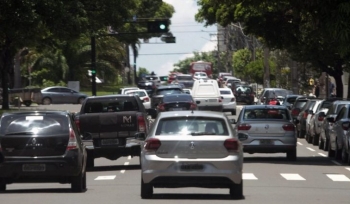 Donos de ve&iacute;culos com mais de 15 anos n&atilde;o pagar&atilde;o mais IPVA