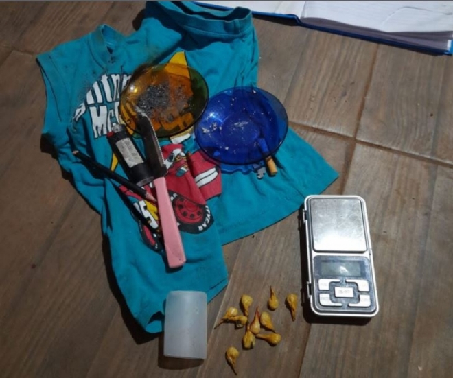 Mulher é presa por tráfico de drogas em MS 