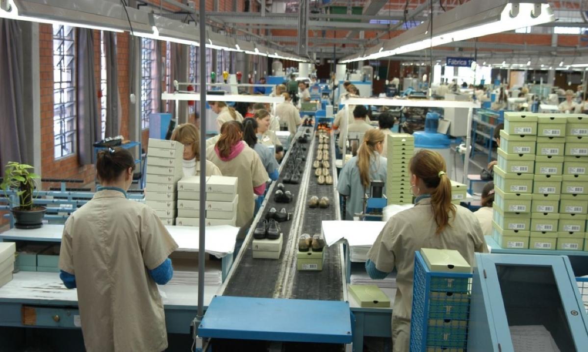Confian&ccedil;a da ind&uacute;stria volta a subir, ap&oacute;s tr&ecirc;s meses de queda
