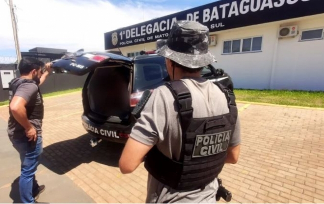 Suspeitos de série de furtos em comércios são presos 