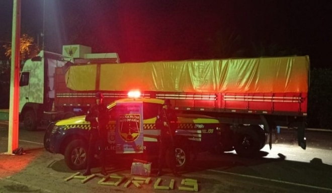 Polícia apreende mais de quatro toneladas de maconha