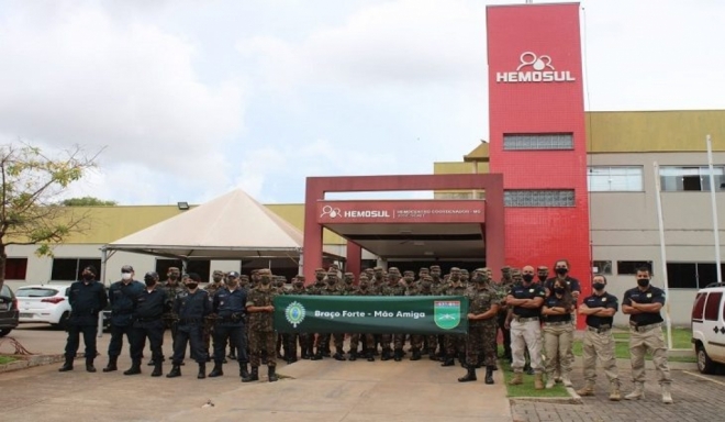 Militares realizam campanha de doação de sangue 