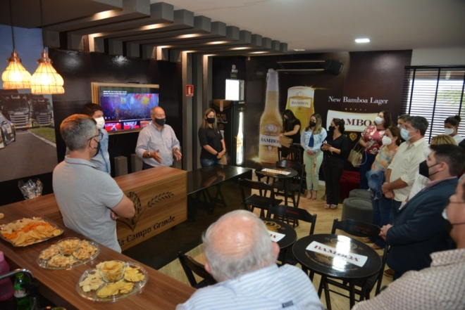 Reconhecida modelo de negócios, Cervejaria Bamboa é apresentada a autoridades e grupo de empresários do Paraguai