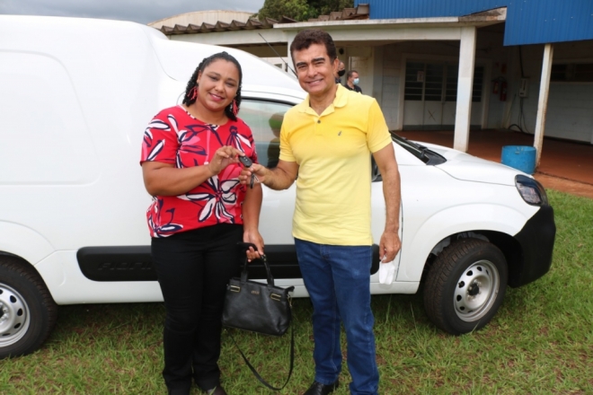 Pequenos produtores rurais de Ponta Porã ganham furgão