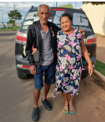Irmãos se reencontram após 40 anos separados