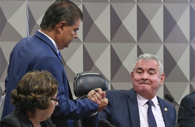 ColunaMarcoEus&eacute;bio