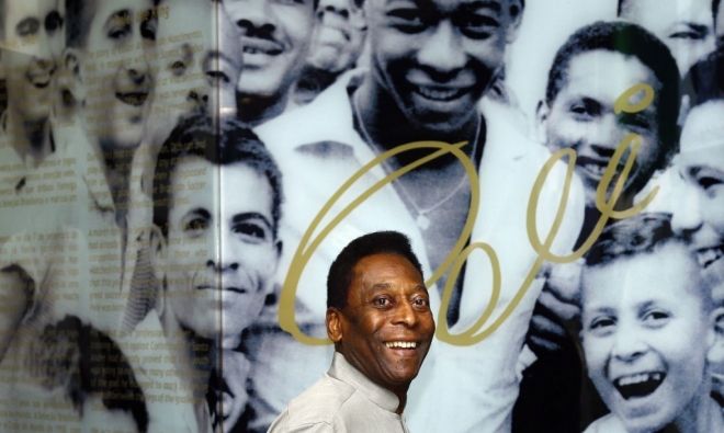 Pelé recebe alta após se recuperar de infecção urinária