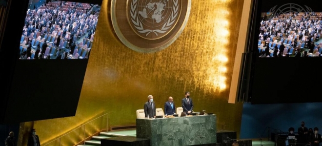 ONU aprova resolução que condena invasão da Ucrânia pela Rússia