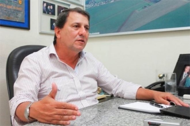 ColunaMarcoEus&eacute;bio