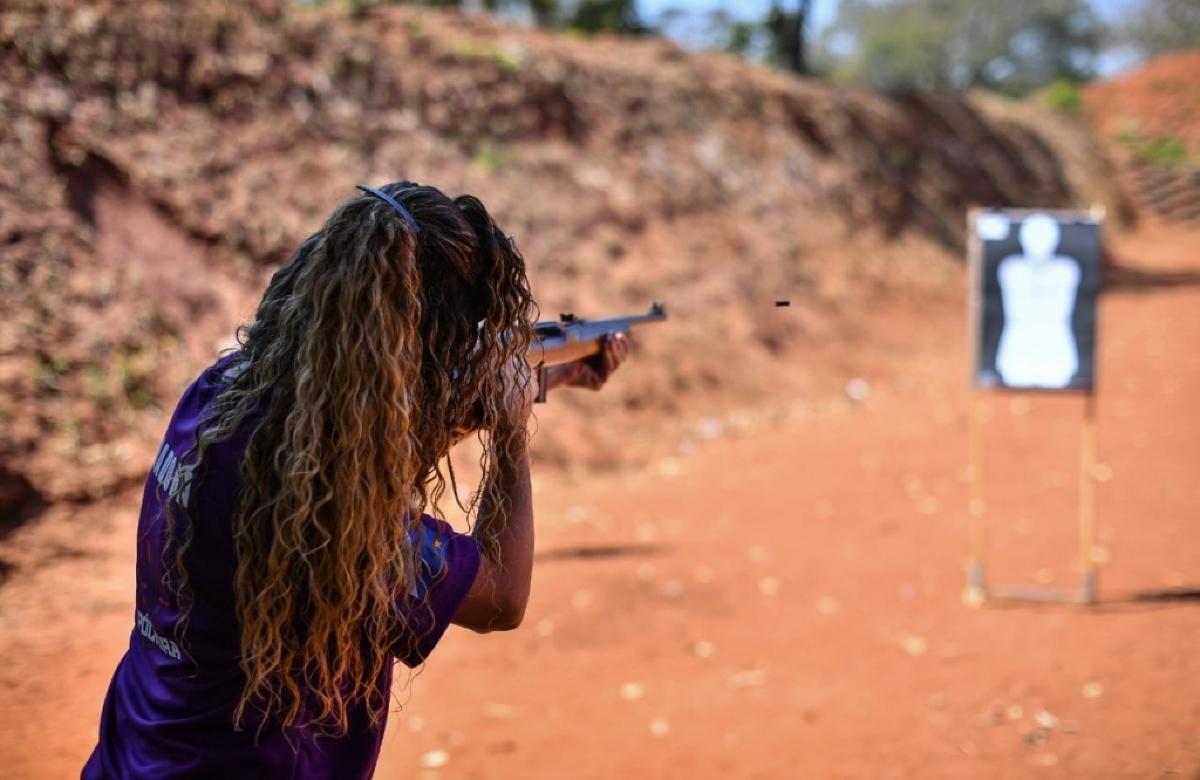 Come&ccedil;a a valer lei que autoriza porte a atletas do tiro e MS