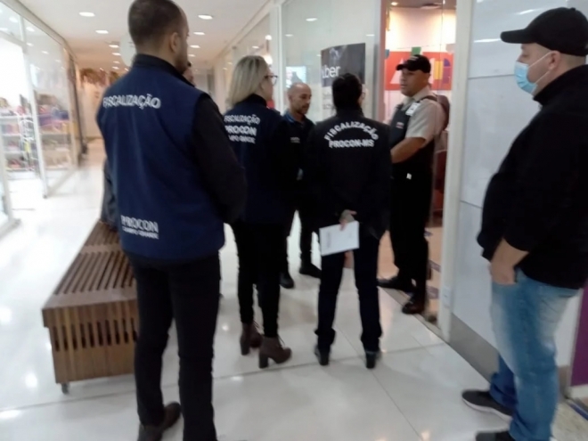 Escritório da Uber em Campo Grande é fechado em operação do Procon