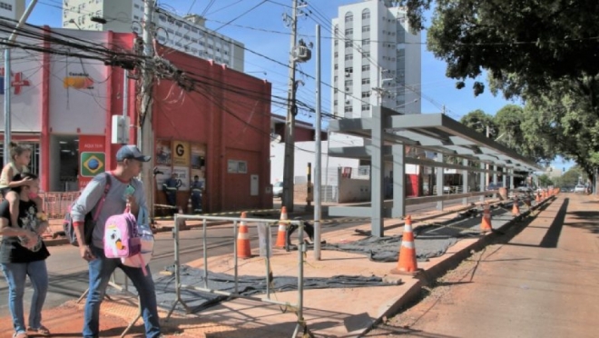 Após finalizada obras, os ônibus vão circular no lado esquerdo na Rui Barbosa 