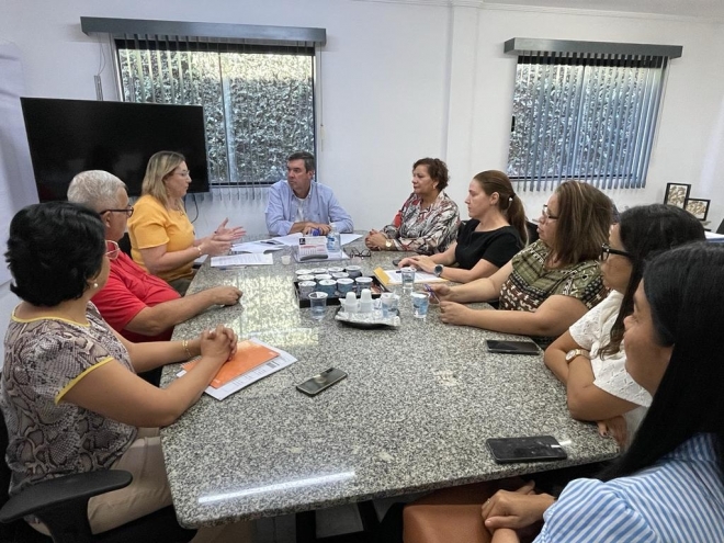 Riedel conversa com Conselho de Gestores de Assist&ecirc;ncia Social e promete investimentos