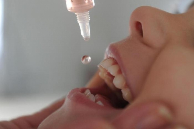 Risco de surto de pólio preocupa especialistas; prevenção é possível com vacinação