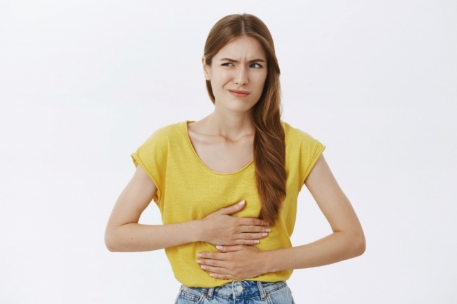 Refluxo: Azia, hernia de hiato e tosse constante podem ser sinais de alerta