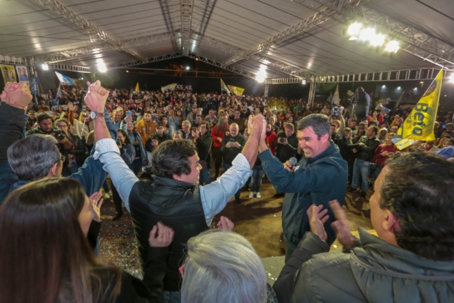 Reinaldo Azambuja diz que Eduardo Riedel será melhor que ele como governador