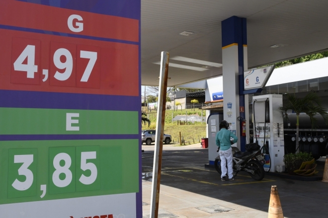 Gasolina é encontrada abaixo dos R$ 5 no Estado