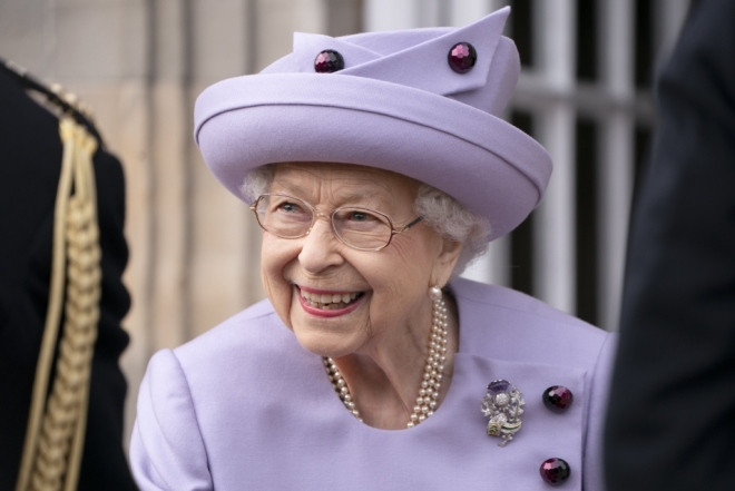 Morre na Escócia a rainha Rainha Elizabeth II, aos 96 anos