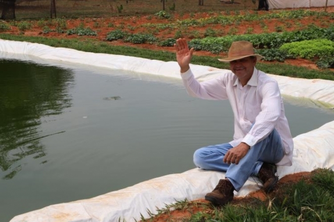 Produtor investe em produção integrada de peixes e hortaliças