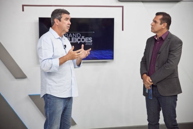Eduardo Riedel reforça vínculo com Bolsonaro e Tereza, na Tv Guanandi