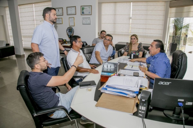 Prefeitura e Simted acertam retomar negociações após período eleitoral