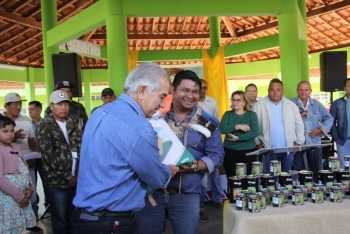 Governo do entrega escola indígena em Miranda e autoriza ensino em período integral