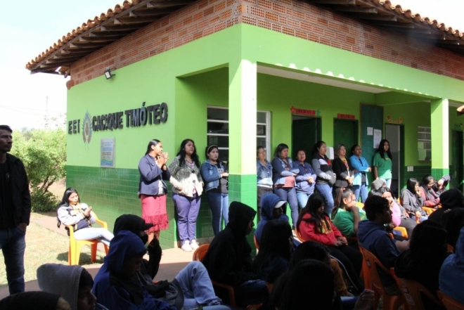 Governo do entrega escola indígena em Miranda e autoriza ensino em período integral