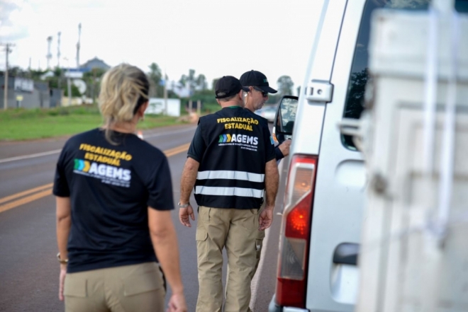 Agências se unem em ação contra o transporte clandestino